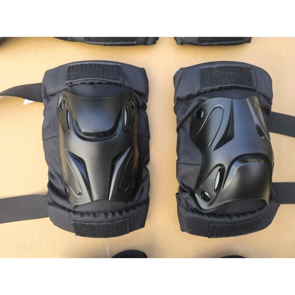 Tandem Black Knee & Elbow Pads And  Wrist Guards 6 Piece Adult Set w/ Mesh Bag